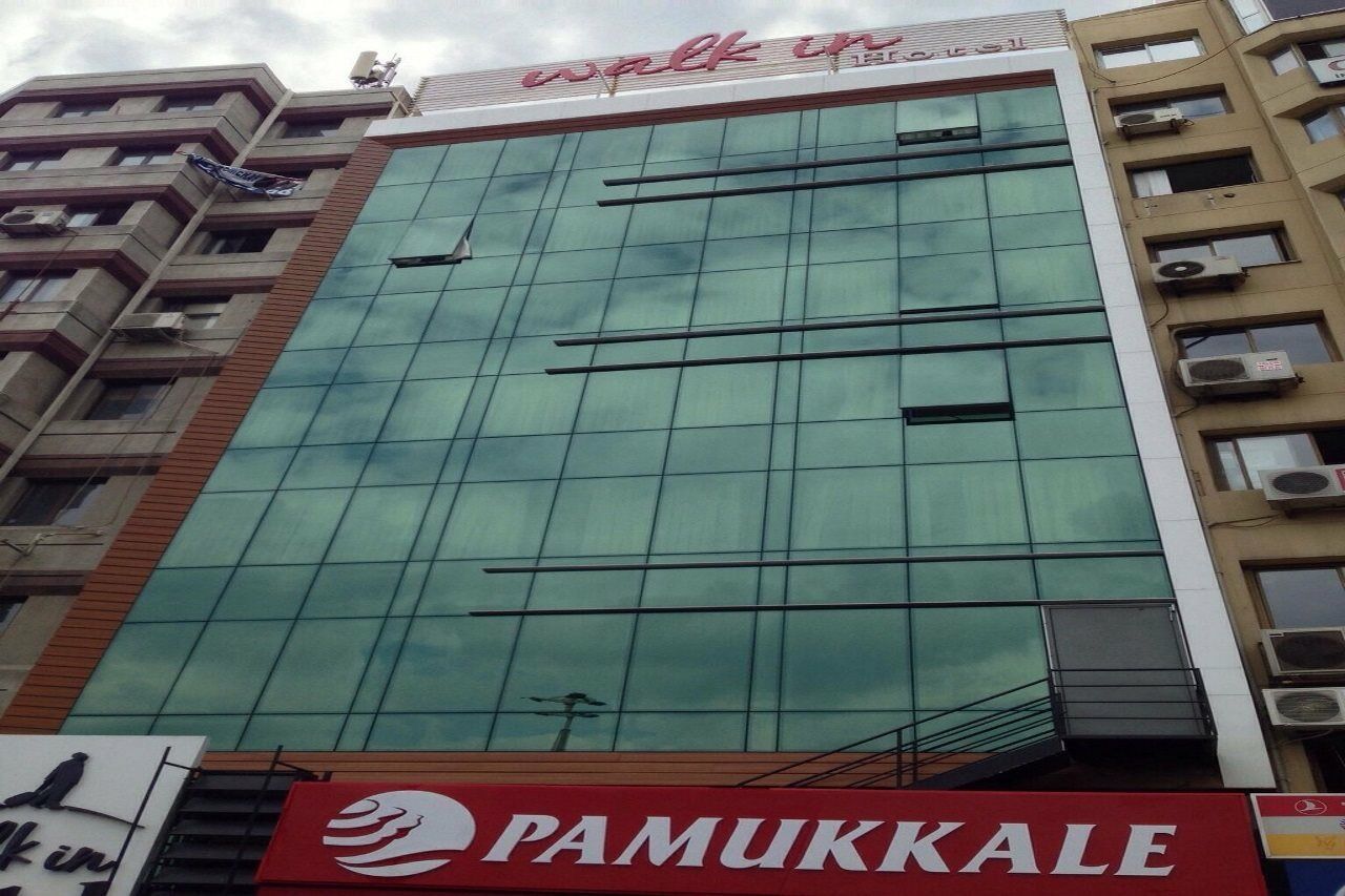 Walk In Hotel Izmir Exterior photo